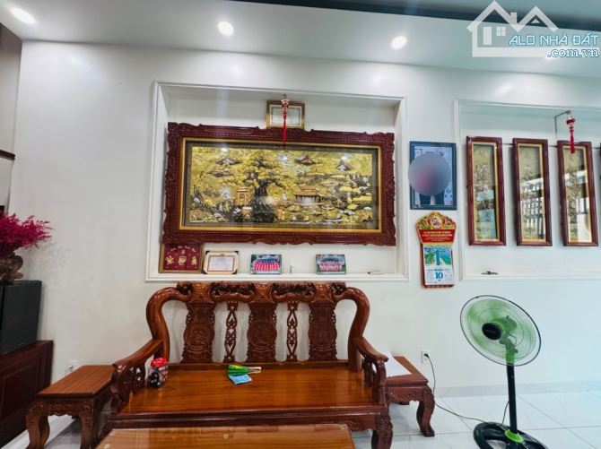 Nhà Ngon DT 75m2 - Ngay Mũi Tàu Trường Chinh - Cộng Hoà - Hẻm Rộng  - 3 Tầng - Nhỉnh 6 Tỷ - 2