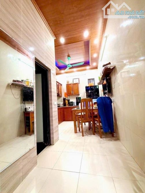 CỔ NHUẾ Giá đầu tư - 36m²/4 TẦNG DÂN XÂY - NỘI THẤT đẹp - Ô TÔ cách nhà 10m, chỉ 7,3tỷ - 2