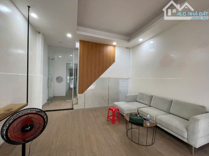 NHÀ BÁN MẶT TIỀN NGUYỄN ĐÌNH CHÍNH, PHÚ NHUẬN, 4,8X21,5M, 1 LẦU, 25 TỲ - 2