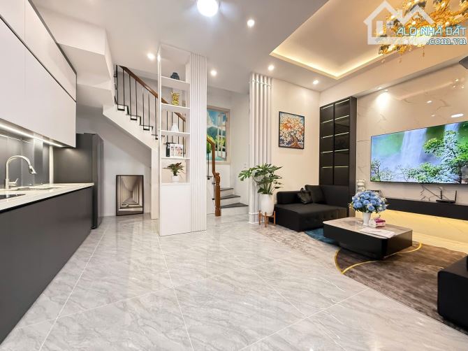 BOM TẤN NHÀ ĐẸP RA MẮT – VỊ TRÍ CỰC HIẾM – FULL NỘI THẤT XỊN – CHỈ VIỆC XÁCH VALI VỀ Ở - 2