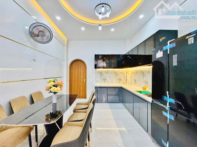 Ngộp! Bán nhà 50m2 Nguyễn Thị Nhuần, Q12 giá 2tỷ150. Gần cầu Đất Sét, hẻm 6m, sổ riêng - 2