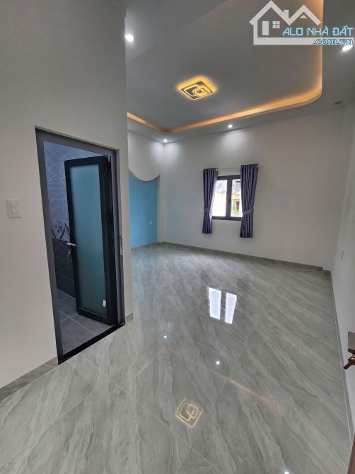 🏠 Bán nhà 1 trệt 2 lầu – KDC gần vòng xoay An Phú, P. An Phú, Tp. Thuận An - 7 Tỷ 3 TL - 2