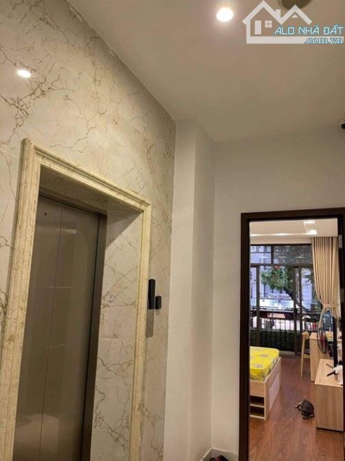 Bán nhà mặt phố Minh Khai, Hai Bà Trưng, 108m2 x 5 tầng thang máy, vị trí cực đẹp, 45 tỷ! - 2