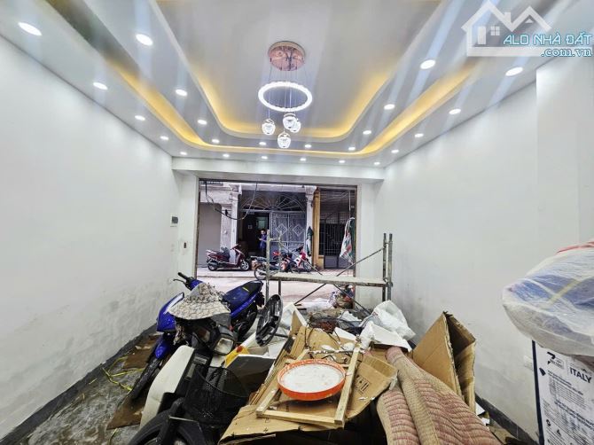 Siêu phẩm phân lô Hoàng Quốc Việt, Cầu Giấy: - 2