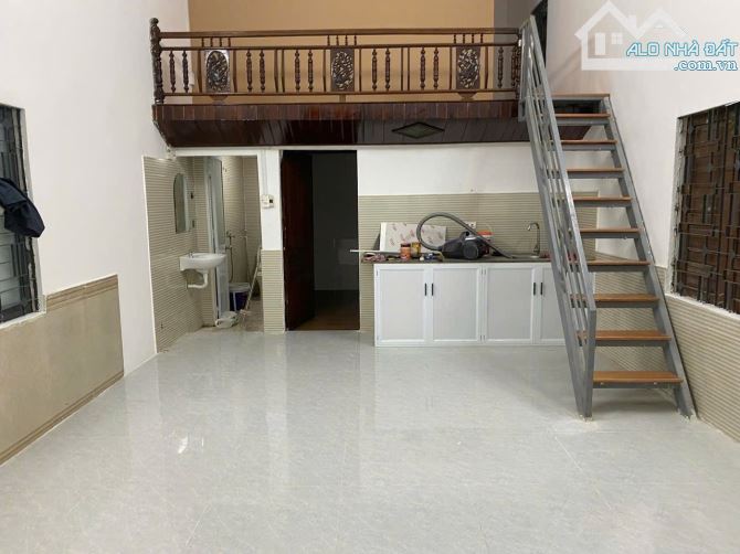 Chính chủ cần bán nhanh căn nhà 2 tầng đường cù chính Lan. Thanh Khê - 2