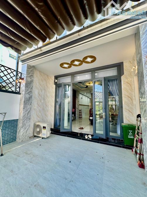 Cần bán nhà 1 trệt 1 lầu hẻm 79 Cmt8, Phường Hiệp Ninh cũ, Tây Ninh - 2