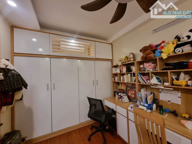 BÁN NHÀ DÂN XÂY LÊ QUANG ĐẠO - 20M RA Ô TÔ - KINH DOANH - 40M*4 TẦNG*MT 4,8M - 10 TỶ - 2