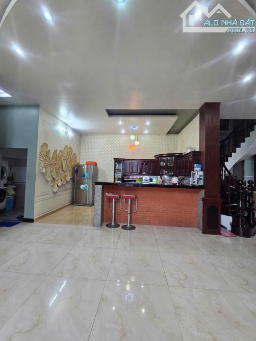 BÁN GẤP BIỆT THỰ 3 TẦNG 640m² TRẦN VĂN GIÀU BÌNH LỢI.BÌNH CHÁNH - 2