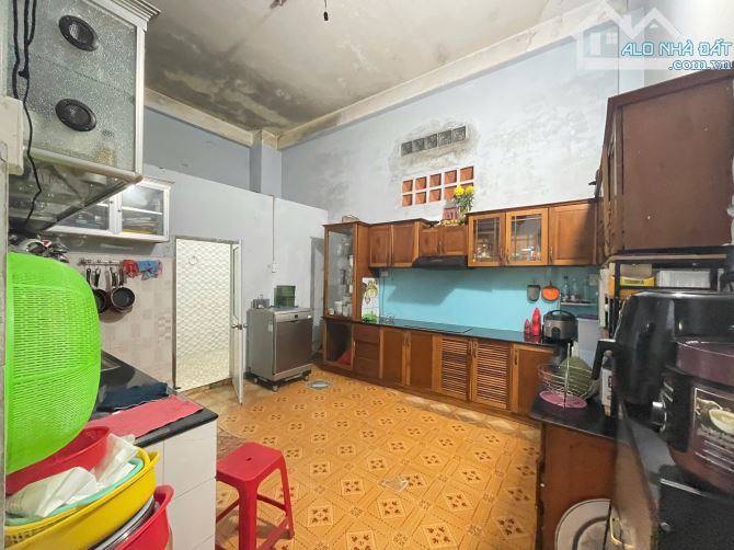 NHÀ ĐƯỜNG HOÀNG VĂN THỤ MÊ TRÔ ĐỐI DIỆN CÔNG VIÊN PHÙ ĐỔNG - 10,7 TỶ - 2