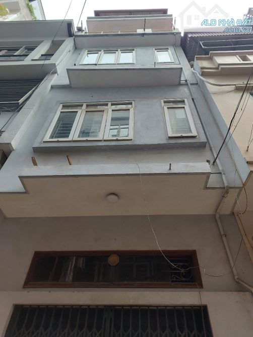 Bán nhà tại phố Nghĩa Tân, 55m2, gần ngay trường tiểu học và PTCS Nghĩa Tân, giá siêu hời. - 2