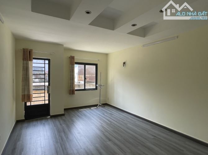 NHÀ 4 TẦNG TRUNG TÂM QUẬN 10 SƯ VẠN HẠNH - NGUYỄN CHÍ THANH - 2