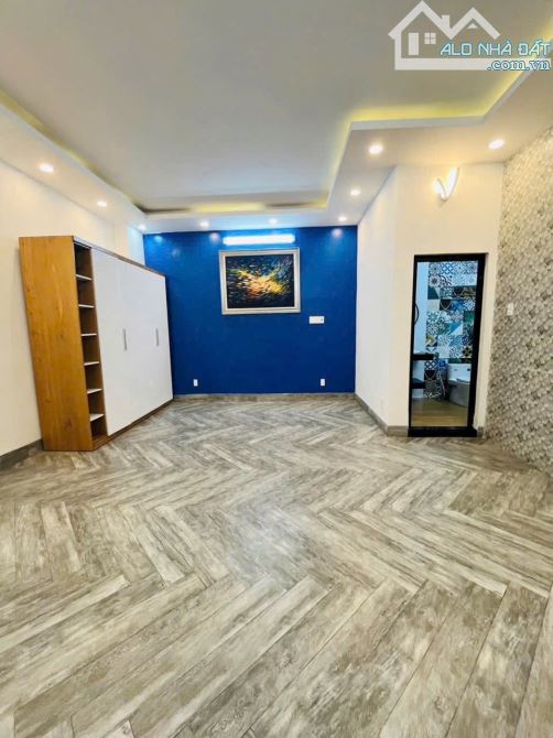 Bán nhà lầu mới đường khu dân cư hồng phát gần đại học fpt cần thơ giá dưới 7 tỷ - 2