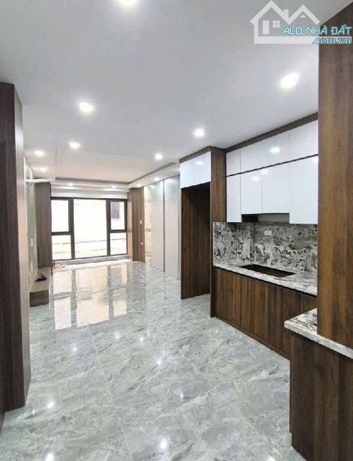 Bán nhà Sài Đồng, Long Biên 38m2, 7 tầng, thang máy, ô tô vào nhà, 11 tỷ - 2