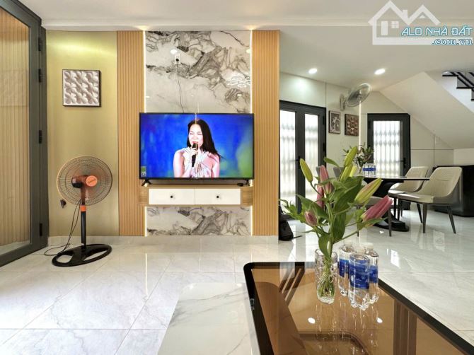 NHÀ SIÊU ĐẸP MẶT TIỀN DUY TÂN, P15, PHÚ NHUẬN, 2 TẦNG, 39M2, NỞ HẬU 4.5M, CHỈ 6.3 TỶ TL - 2