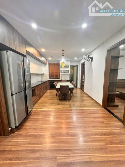 CHUNG CƯ CAO CẤP NGOẠI GIAO ĐOÀN - FULL NỘI THẤT ĐẸP.  + Sổ đỏ 108m2 thông thủy: 3 ngủ, 2 - 2