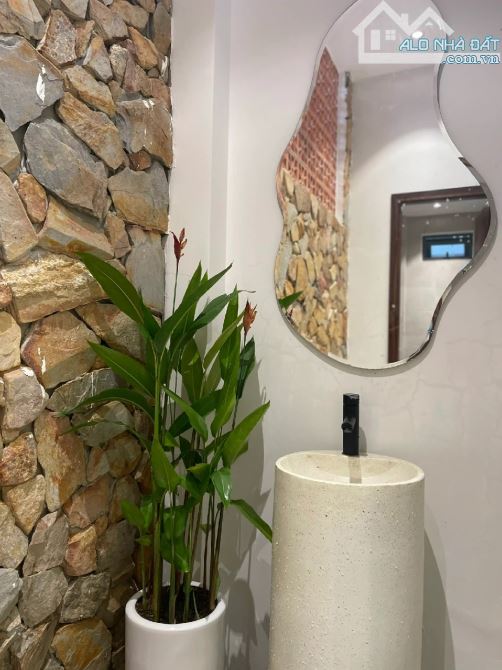 NHÀ 3 TẦNG SANG – XỊN – MỊN HUỲNH NGỌC HUỆ, KIỆT ÔTÔ THÔNG THOÁNG – GIÁ HỜI CHO NHÀ ĐẸP. - 2