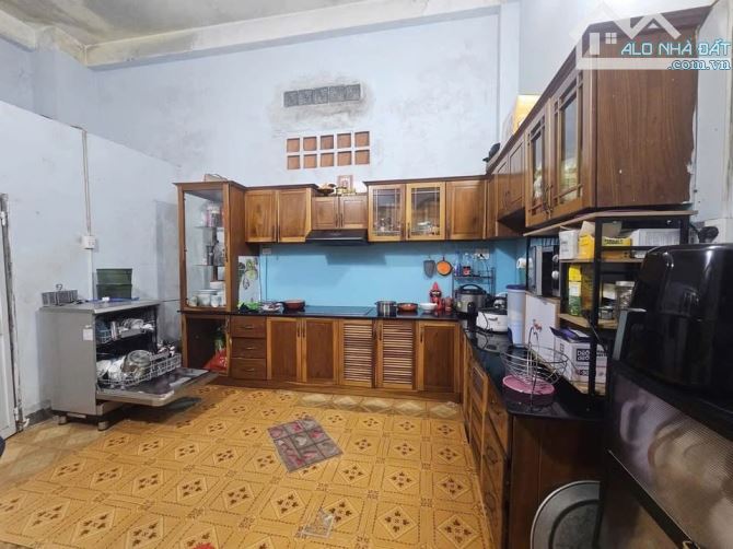 BÁN NHÀ MẶT ĐƯỜNG HOÀNG VĂN THỤ - ĐỐI DIỆN CÔNG VIÊN PHÙ ĐỔNG BMT. GIÁ: 10,7 TỶ - 2