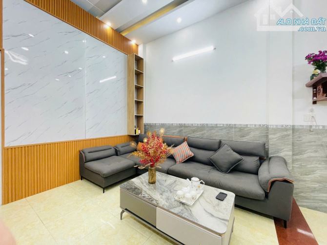 📌📌📌LÀM VIỆC TRỰC TIẾP GIÁ TỐT !!!bán nhà cấp 4 mặt tiền hòa mỹ 3 - 2