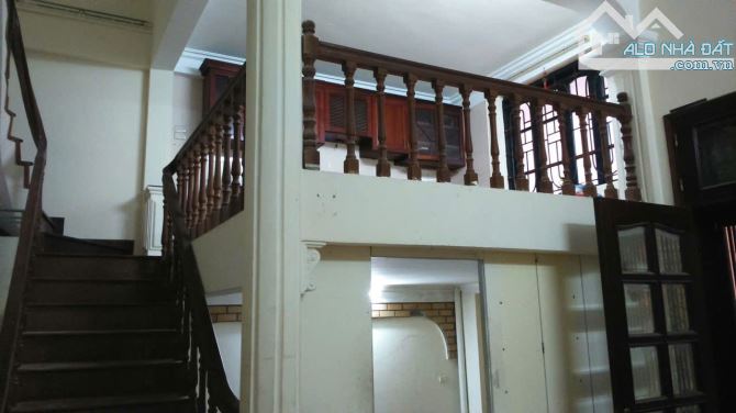 Cho thuê nhà nguyên căn Trần Quang Diệu khu vực Hoàng Cầu, Ô Chợ Dừa, Đống Đa. DT 53m x 4 - 2