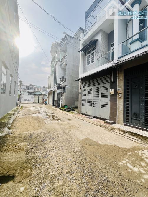 🌕 NHÀ MỚI 3 TẦNG, 3PN, SÂN THƯỢNG, 52m, KHU PHÂN LÔ ĐƯỜNG SỐ 6 - LONG TRƯỜNG Q9, 5,2 tỷ T - 2