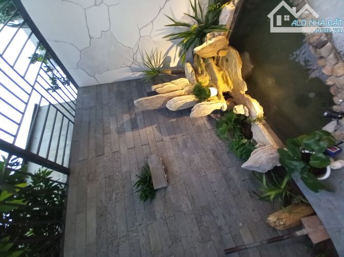 Nhà mới đẹp 3 tầng có sân cổng để ô tô - 2