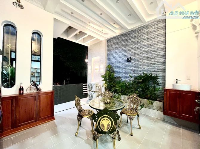 Nhà 1 Trệt 2 Lầu Mặt tiền đường Nguyễn Hiền - Trục thông NV Linh và Trần Hoàng Na - 25