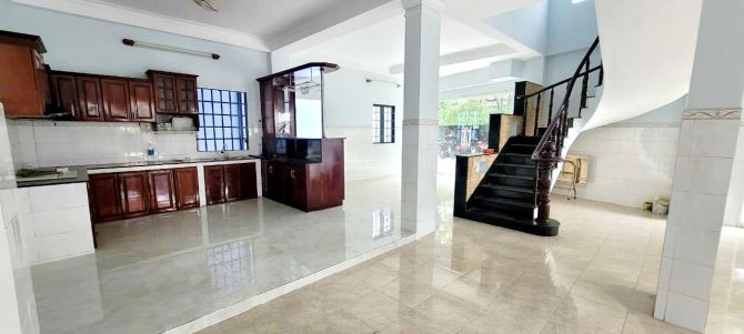Biệt Thự 2 Lầu 8x16m Gốc 2 Mặt Tiền Đường DN5, P.Đông Hưng Thuận Quận 12 Giá  26tr/th - 3