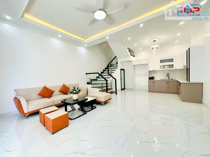 🌳Bán nhà 3 tầng ngõ 379 Miếu Hai Xã - Hồ Sen - Lê Chân - 3