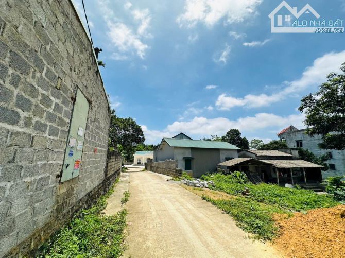 LÔ GÓC - 390m2 - TRUNG TÂM THÔN - SÁT QH ĐƯỜNG VĐ5 - GIÁ 1,x TỶ - 3