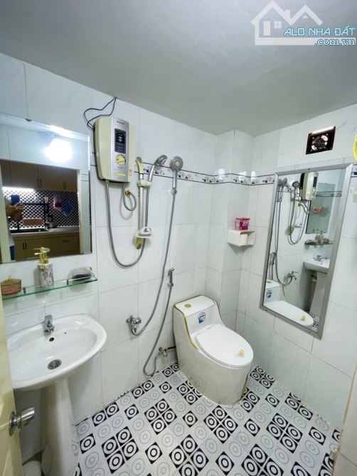 Bán nhà giáp Tên Lửa, 53m2, giá 3 tỷ xx - 3