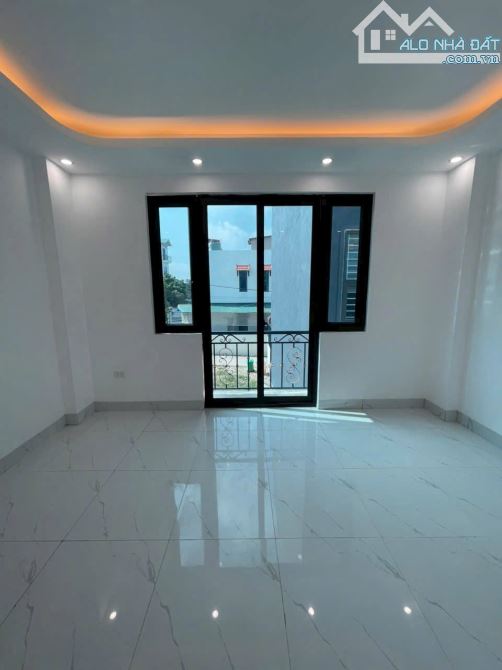 🏡 BÁN NHÀ 40M² – 3,5 TẦNG – VỊ TRÍ TRUNG TÂM ĐẠI TẢO. - 3