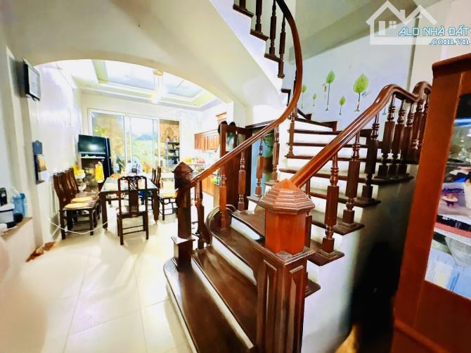 NHÀ HIẾM CẦU GIẤY – GẦN PHỐ – 5 TẦNG – Ở SƯỚNG – CHO THUÊ ĐỈNH - 3