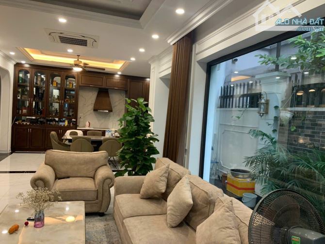 BÁN BIỆT THỰ PHÂN LÔ KHU TRUNG HÒA, CÁCH PHỐ 1 NHÀ, 110M2 MẶT TIỀN 6M, GIÁ NÉT 48 TỶ - 3