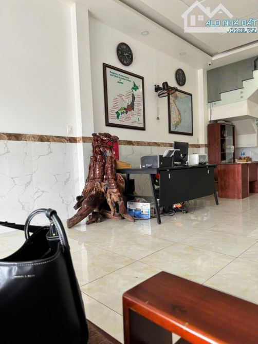 🌟 CẦN BÁN NHÀ HẺM XE HƠI – QUẬN TÂN BÌNH – GẦN BÀU CÁT – GIÁ 14,5 TỶ - 3