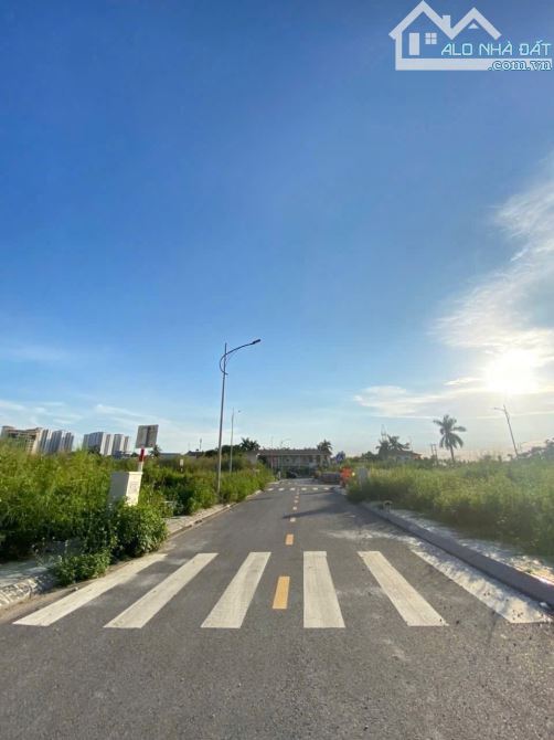 BÁN ĐẤT TĐC ĐÔNG KHÊ 2 đường LÊ QUANG ĐẠO QUẬN NGÔ QUYỀN - 3