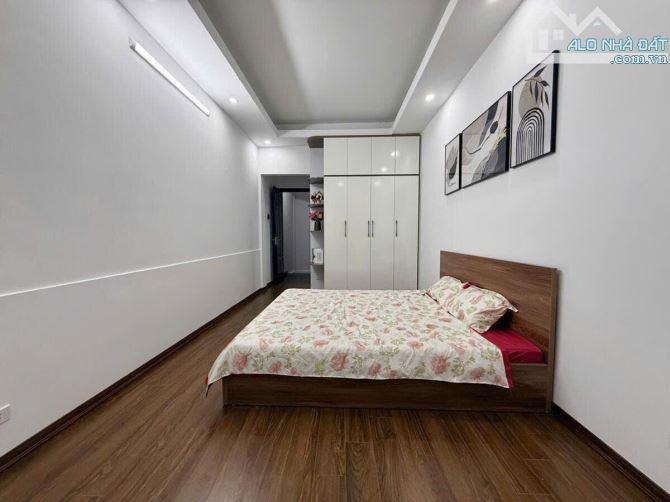 Bán nhà đẹp Trung Kính ngõ thông đủ tiện ích 5tầng 33m2 MT 4.2m mới đẹp đủ nội thất ở luôn - 3