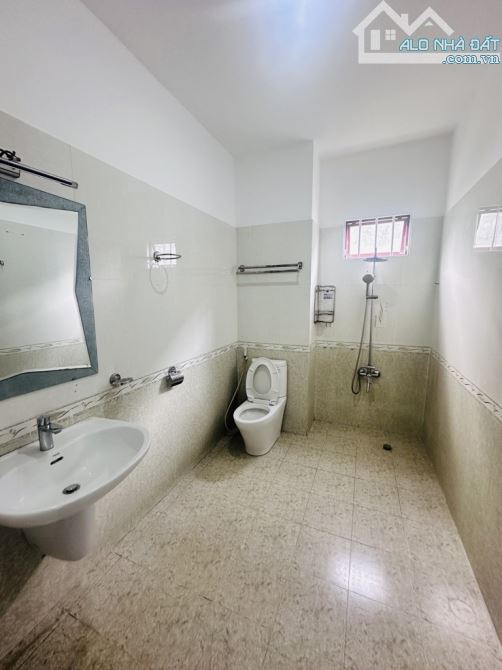 BÁN NHÀ KHU VIP - 115M2 - 5.5M - 4 TẦNG - Ô TÔ NGỦ TRONG NHÀ - CV LÀNG HOA GÒ VẤP, 13 TỶ - 3
