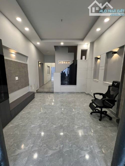 BÁN NHÀ 2 TẦNG MỚI - 4x14M - NGAY NGÃ TƯ THỐNG NHẤT - QUANG TRUNG GÒ VẤP, 5.3 TỶ - 3