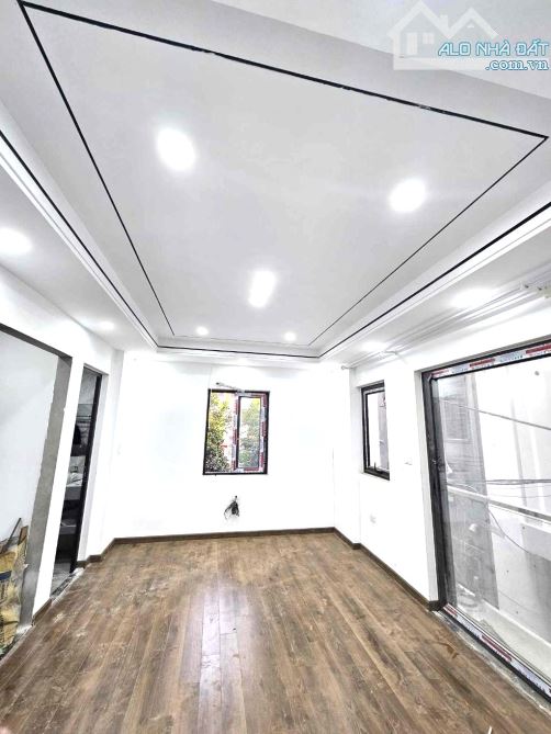 BÁN NHÀ ĐƯỜNG VIỆT HƯNG 40M2, 6 TẦNG THANG MÁY, Ô TÔ ĐỖ CỬA, 9.9 TỶ - 3