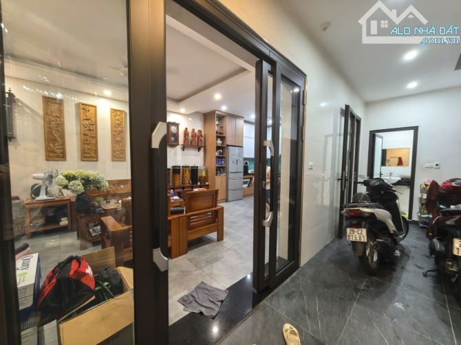 KHẨU HOÀN KIẾM -12.1 - Ô TÔ CÁCH 10M MẶT PHỐ - 3