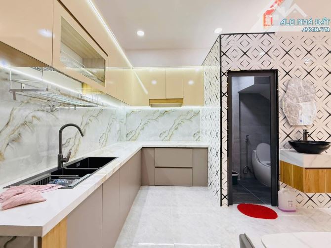 Bán gấp căn nhà 49.5m2 gần TTTM Gigamall - Đ. Phạm Văn Đồng, Thủ Đức. Giá: 2 Tỷ 620. SHR - 3