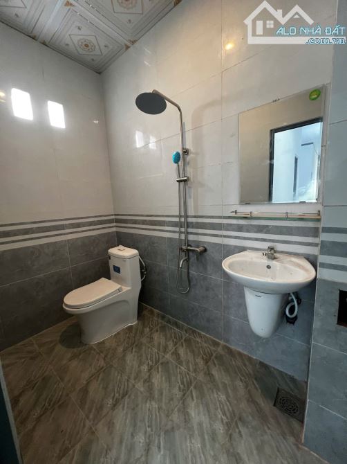 SIÊU PHẨM NHÀ PHỐ PHƯỚC TÂN GIÁ YÊU NHẤT KHU VỰC! - 3