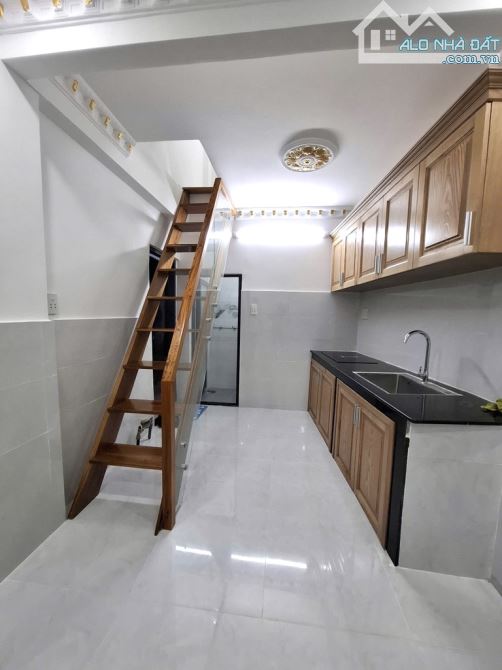 BÁN NHÀ ĐẸP THÍCH QUÃNG ĐỨC - PHÚ NHUẬN - 3 TẦNG - 18M2 - NHỈNH 3 TỎI - 3