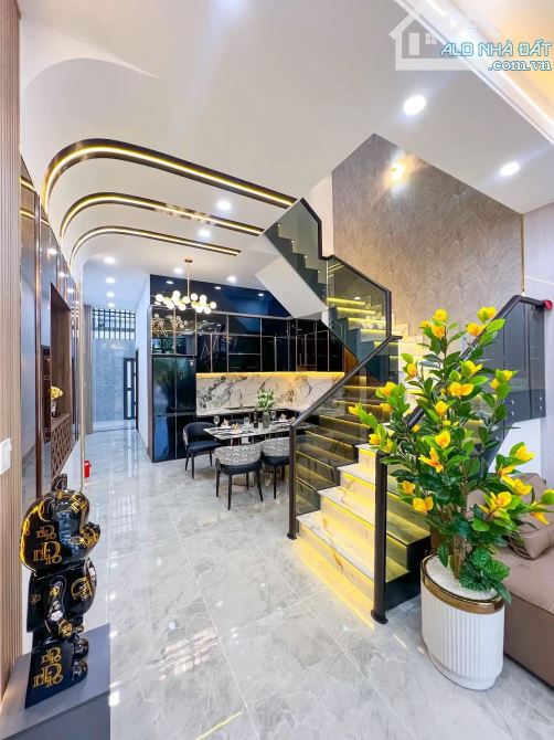 Bán Nhanh Nhà Phố Mới Xây - Hiện Đại -Tặng Nội Thất - Thủ Dầu Một - 3