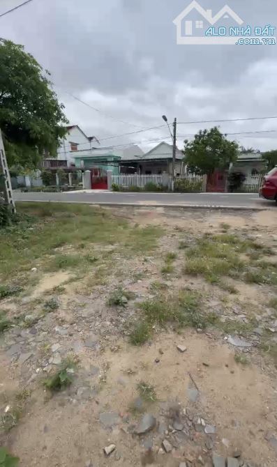 Chính chủ bán đất mặt tiền Nguyễn Thị Minh Khai, Sơn Hòa; 320m2 đất thổ cư, giá 950 TRIỆU - 3