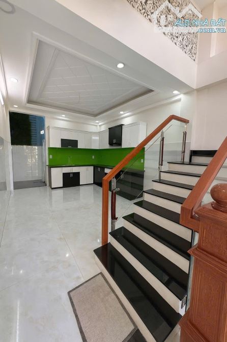 P.Tân Chánh Hiệp, Quận 12, BTCT 4 Tầng, 4x17m, ô tô ngủ trong nhà, 5.x Tỷ - 3