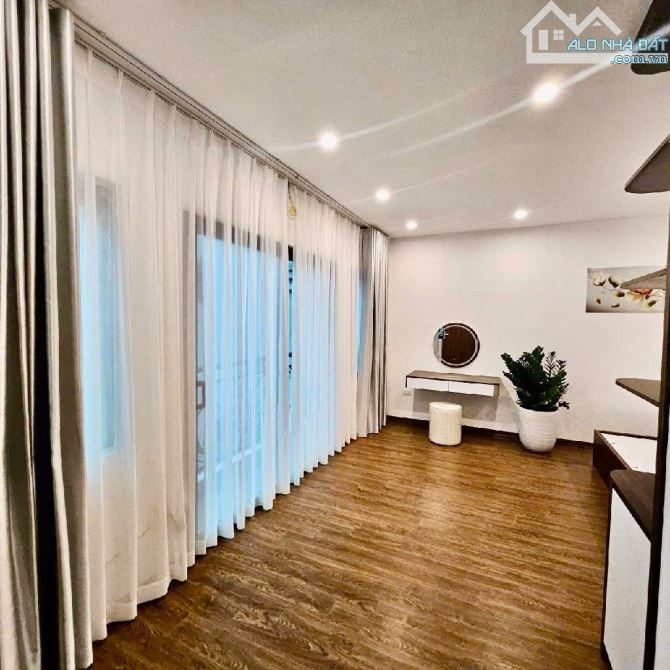 Bán Nhà Thạch Bàn 68m2-hơn 8 tỷ-Ô TÔ ĐỖ CỔNG-THANG MÁY-FULL NỘI THẤT-4 NGỦ-SÁT CHUNG CƯ TB - 3