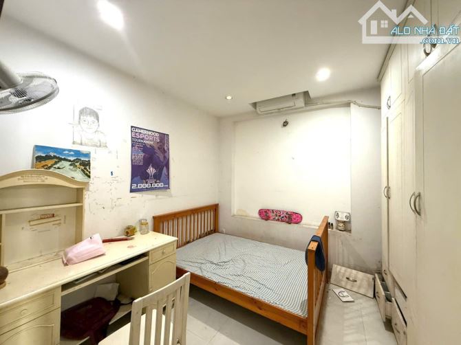 Mặt tiền số 183 ĐS6 P7  dt 5.38x9 2 lầu giá 5.99 tỷ tl - 3