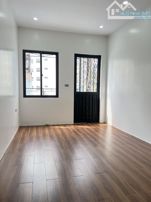 Bán Nhà phố Hồng Tiến, Bồ Đề DT 40m2, MT 5m, 6 tầng thang máy. Nhỉnh 11 Tỷ - 3