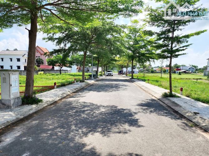 Đất trung tâm Quận 9 đường Nguyễn Duy Trinh 30m - Sát Vinhome - Giá 30 triệu/m2 - 3